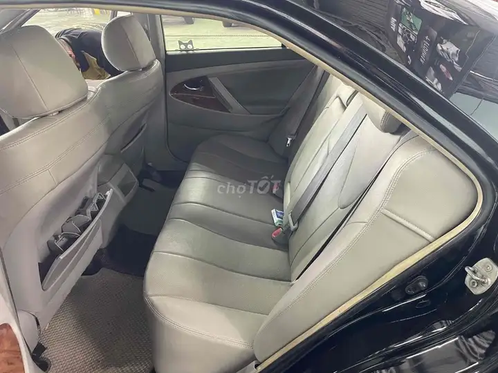 Toyota Camry Американец Черный 5 мест