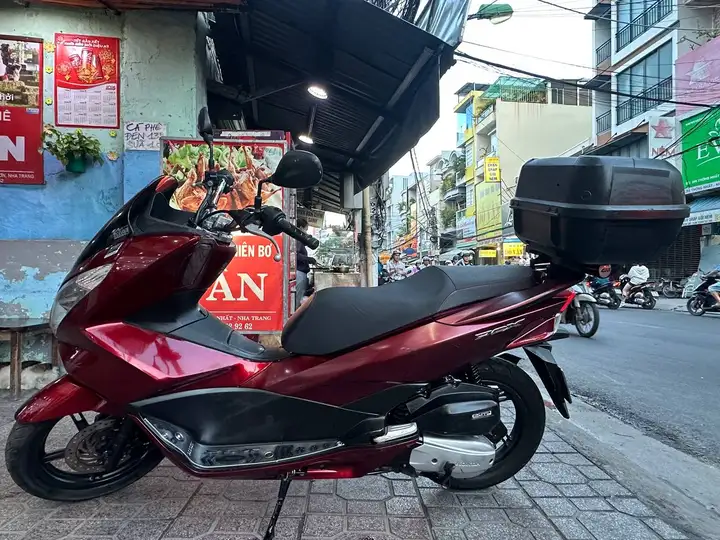 Honda PCX 125 второго поколения, 2016 год