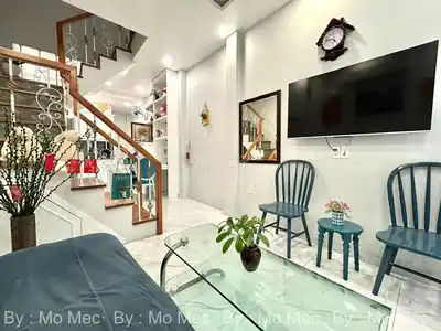 Дом целиком для Airbnb на Нгуен Тхи Минь Кхай, рядом со стадионом Хоа Лу, район 1