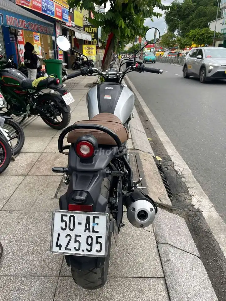 Yamaha XSR155 2021 серебристый, б/у