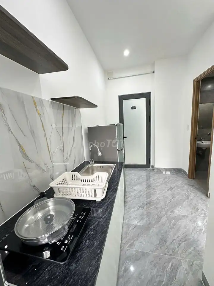 Аренда студии рядом с Университетом иностранных языков, улица Бау Трам Чунг