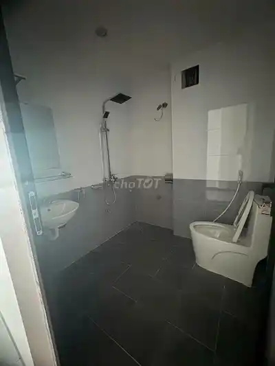 Дом целиком, Нян Хоа, Та Тхань Оай, 40 кв.м, 5 этажей
