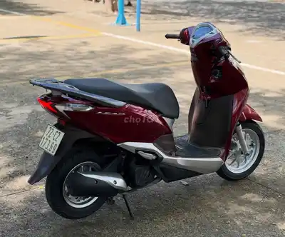 Honda Lead 2019, красный