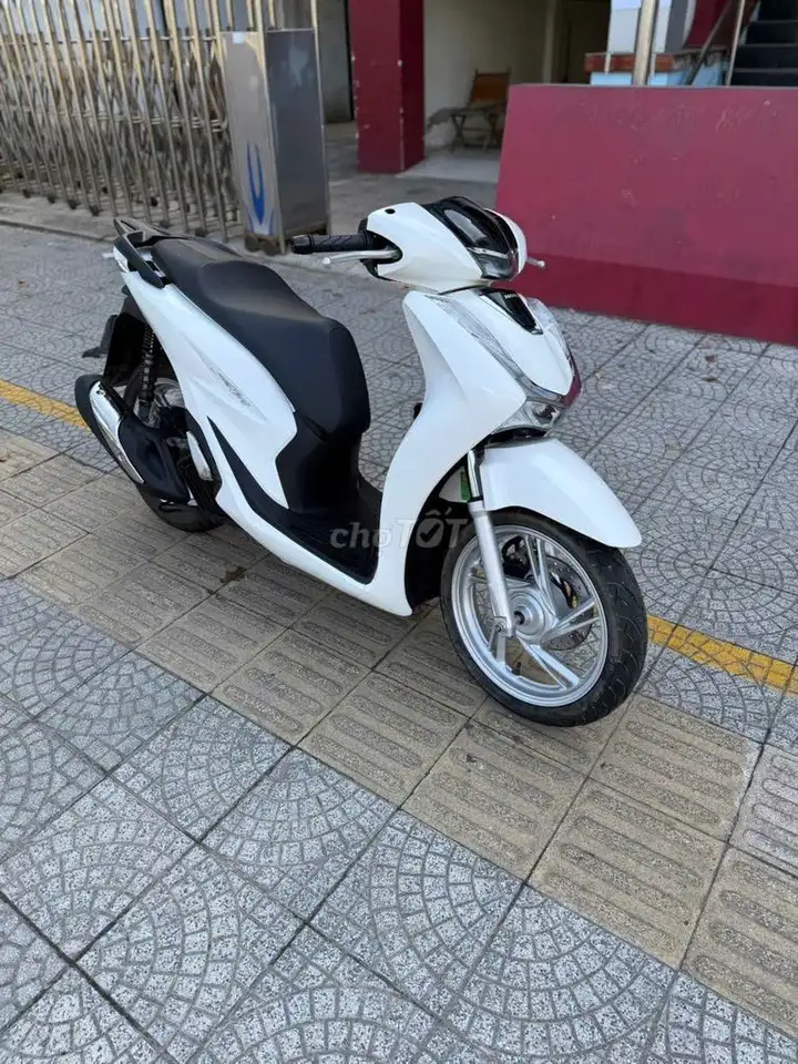 Honda SH 2020 Белый, в рассрочку без первого взноса
