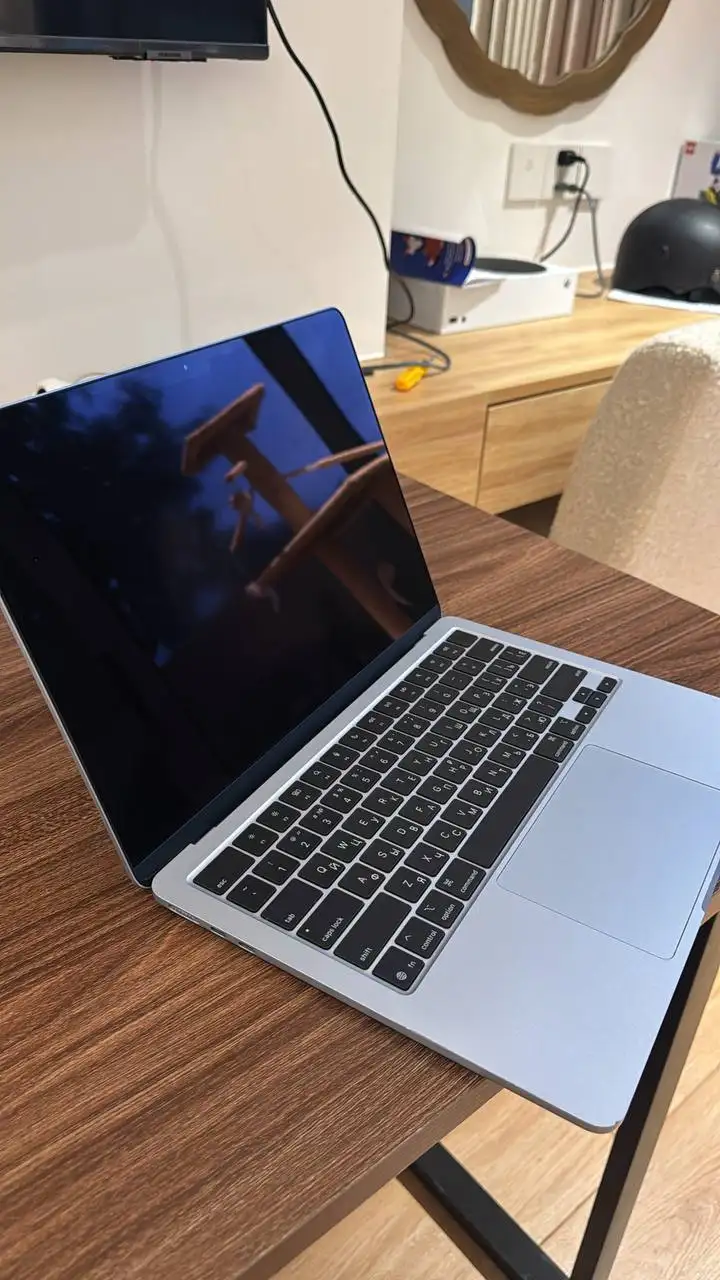 MacBook Air M4 256 ГБ