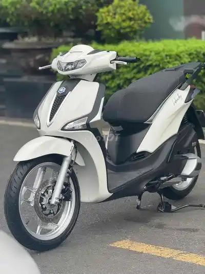 Piaggio Liberty ABS 12/2025 белый 4.000 км