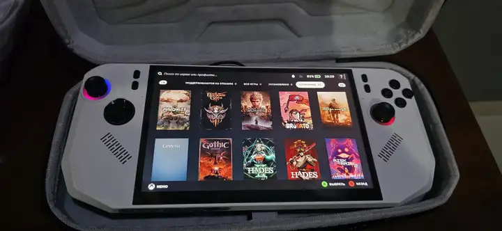MSI Claw A8 Z2