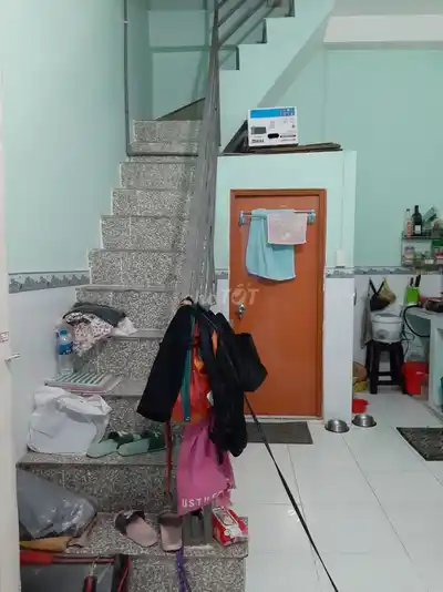 Отдельная комната с мезонином, 1 этаж и мезонин, площадь 30 кв.м