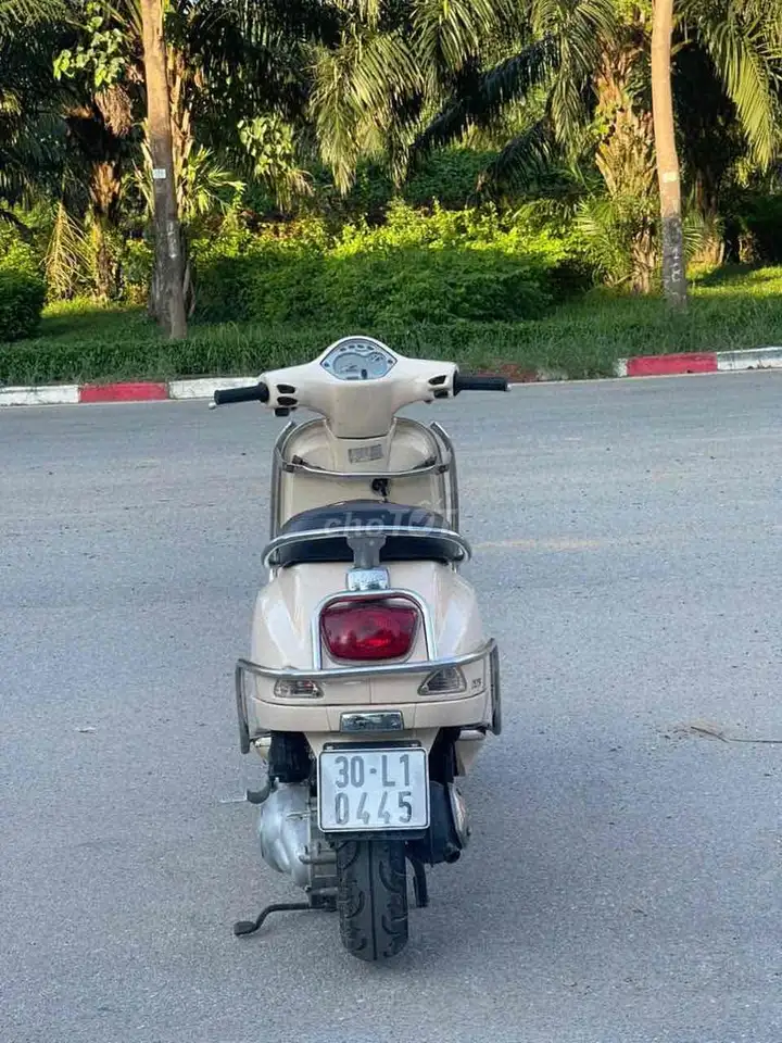 Piaggio Vespa LX 125 Kem