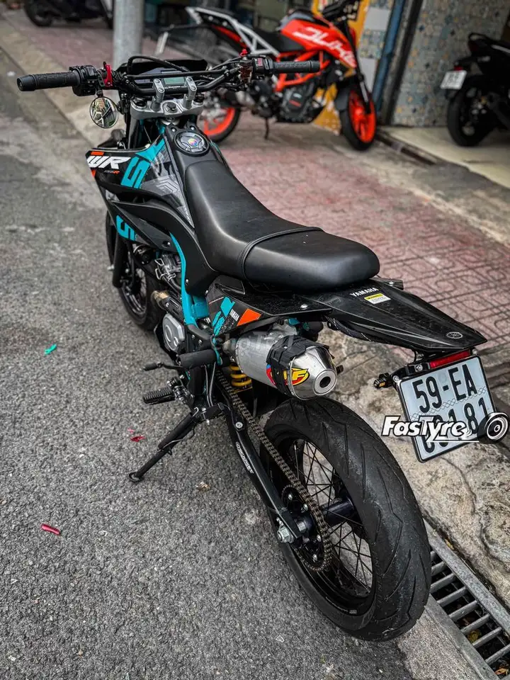 Yamaha WR155, 3900 км, черный