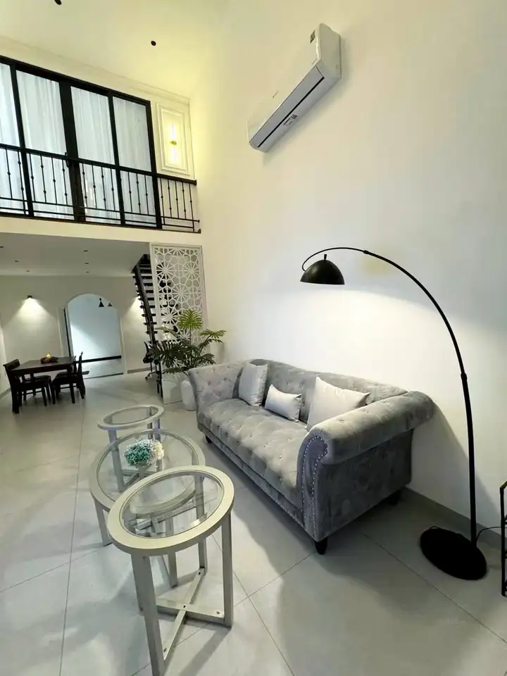 Аренда дома 2 этажа 90 м²