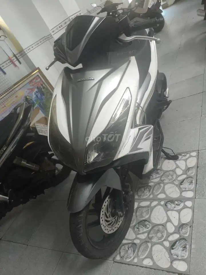 Honda Air Blade белый/серебристый