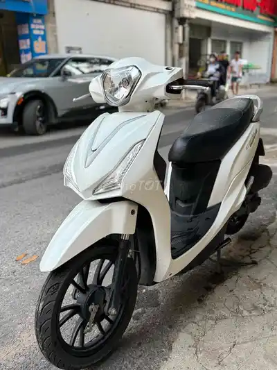 Скутер Kymco Candy Hermosa