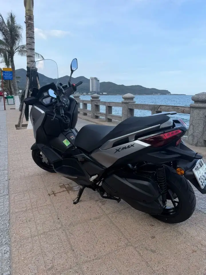 Yamaha XMAX 300