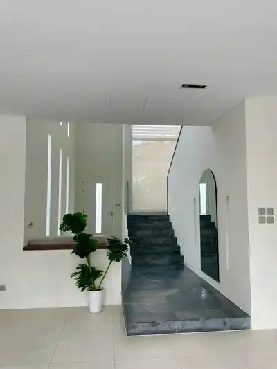 Аренда виллы 3 этажа, 3 спальни, 650 м²