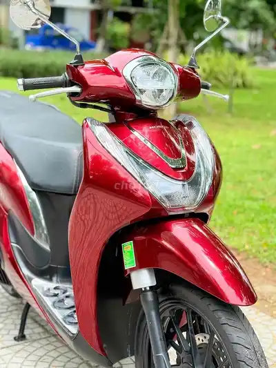 Honda SH Mode 2021 красный
