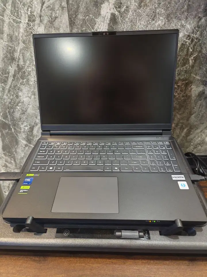 Acer Shadow 16 (SH16-73)