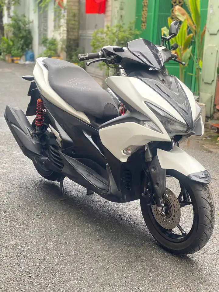 Yamaha NVX 155