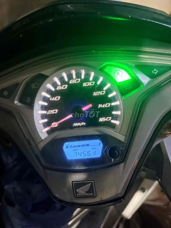 Honda Air Blade 2014 Белый/Серый, женский вариант