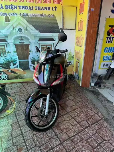 Piaggio Liberty S 2019 черно-красный