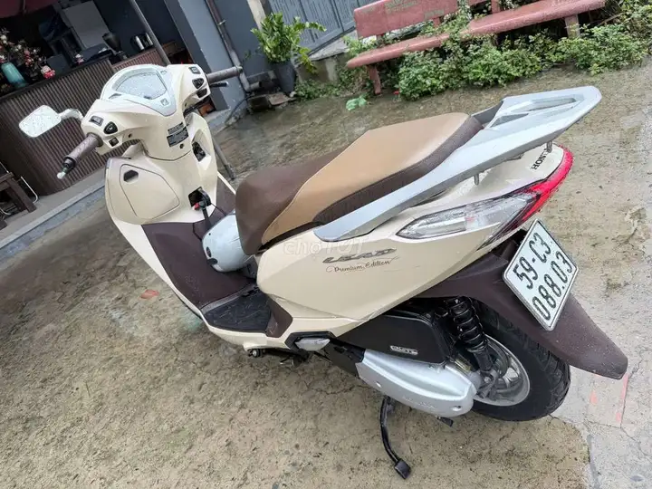 Honda Lead 2019 Особая Бежевый 40000 км