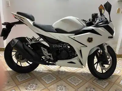 Honda CBR150 2019 Белый 43000 км