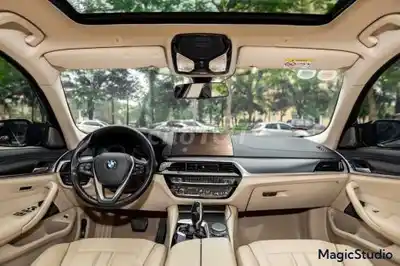 Автомобиль BMW 5 Series 530i 2019