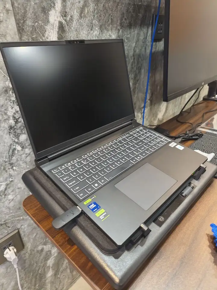 Acer Shadow 16 (SH16-73)