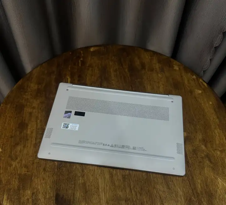 Ноутбук HP Laptop 14-em0