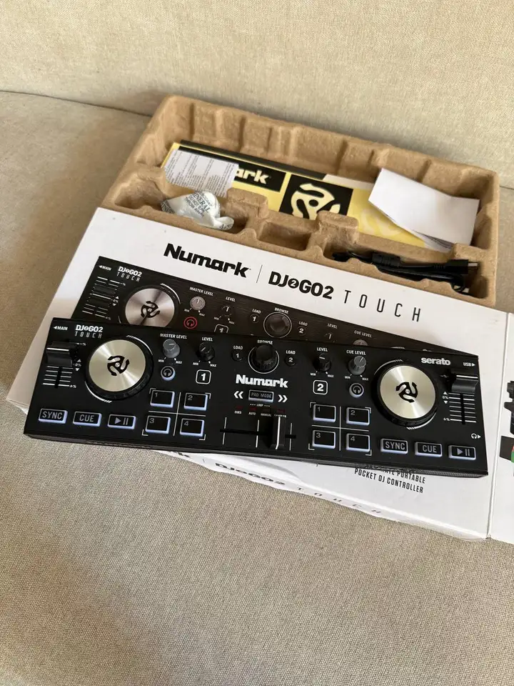 Numark DJ2GO2 Touch