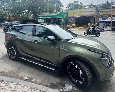 Kia Sportage 2022 2.0 Signature X-Line, зеленый хаки