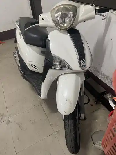 Piaggio Liberty 2013 белый, госномер 43