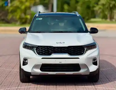 Kia Sonet 2024 1.5 Premium — практически без пробега, 5000 км!