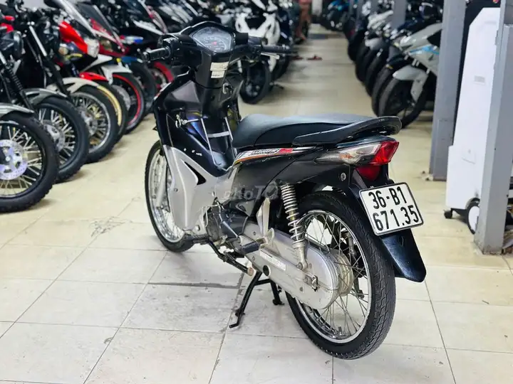 Мотосалон Thịnh Phát — Honda Wave S110 черный глянцевый, отличный мотор