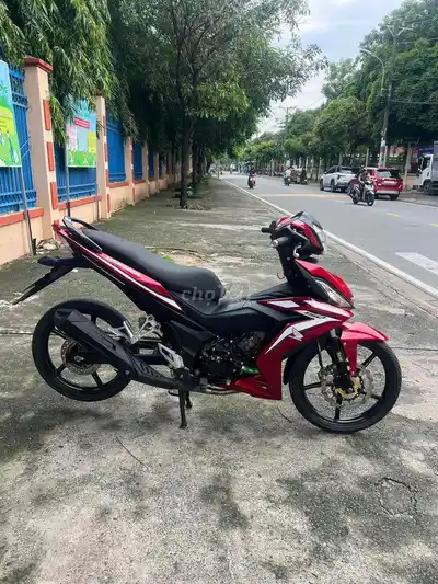 Победитель Honda V1 в Сайгонском море, главный ведущий, журнал Quiet
