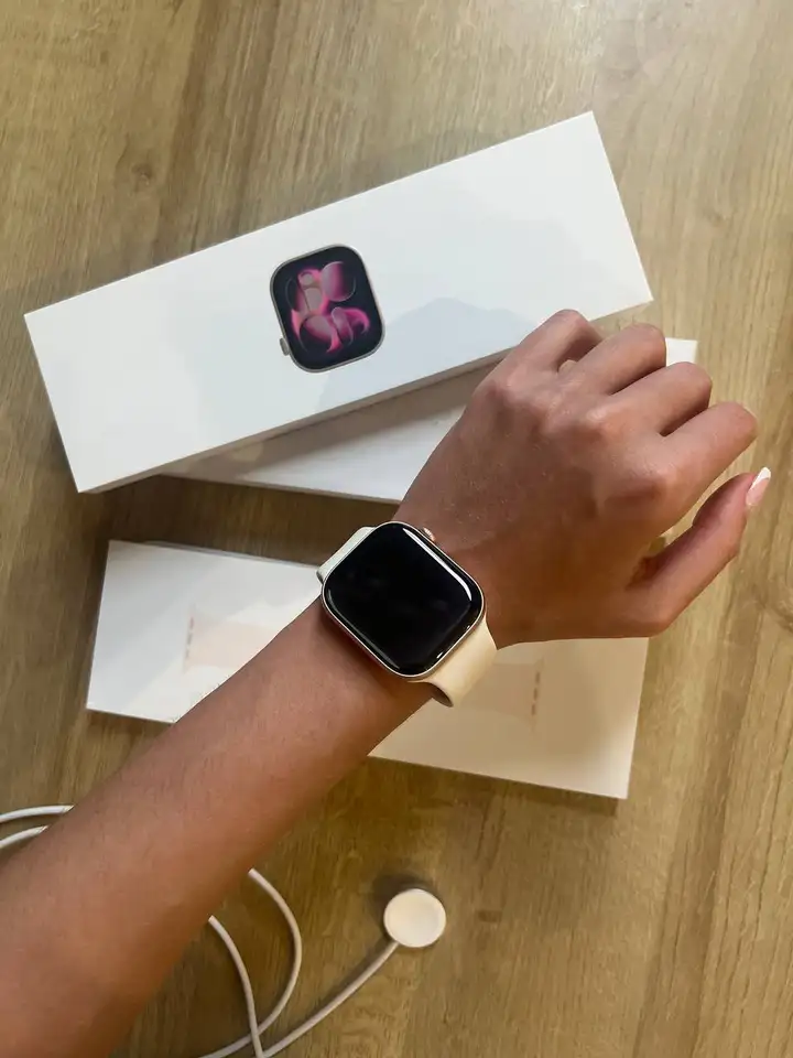 Apple Watch Series 11 46mm GPS + Cellular