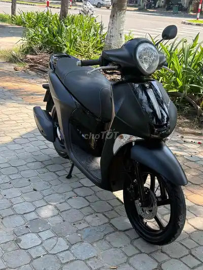 Yamaha Janus черного цвета