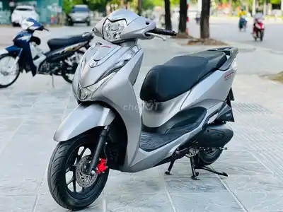 Honda Lead 125 2024 серебристый, 1 владелец с момента покупки