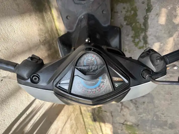 Yamaha Luvias 2011, черный, серебристый