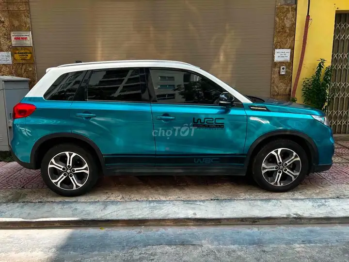 Suzuki Vitara 2016, изумрудный