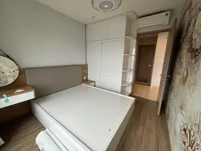Квартира в Vinhomes Smart City, 2 спальни, с мебелью