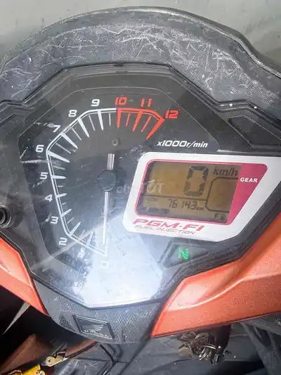 Honda Winner 2017 Оранжево-черный 76143 км