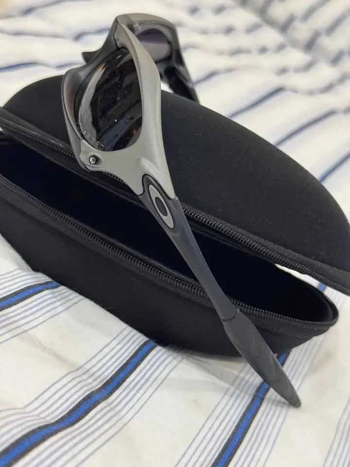 Очки Oakley поляризованные