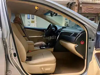 Toyota Camry 2.0E 2016