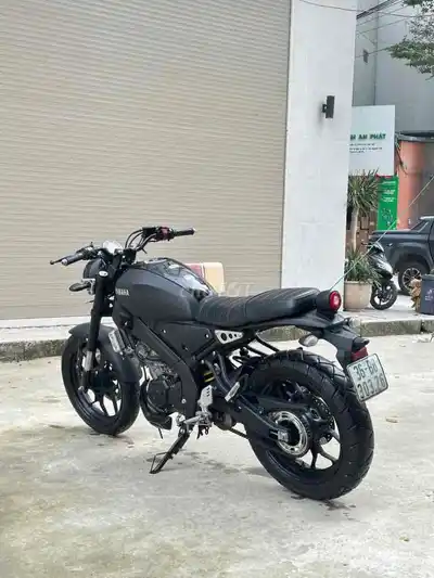Yamaha XSR155 2021 11.000 км матовый черный