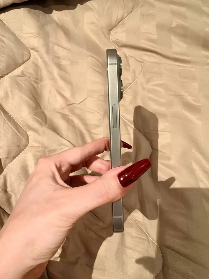 iPhone 15 Pro 256 ГБ Titanium