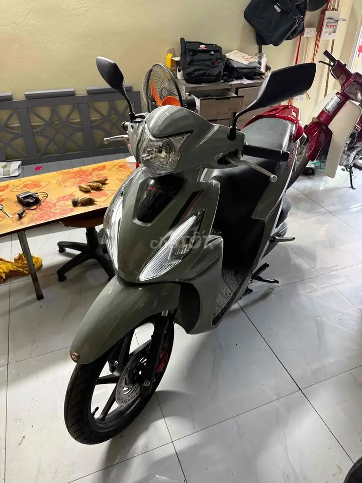 Honda Vision 2026 Xám 3000 км