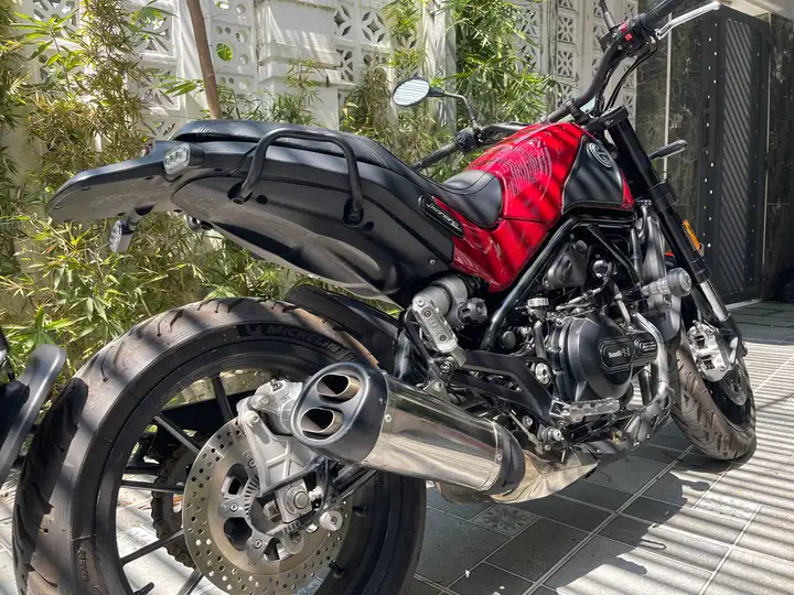 Benelli Leoncino 500