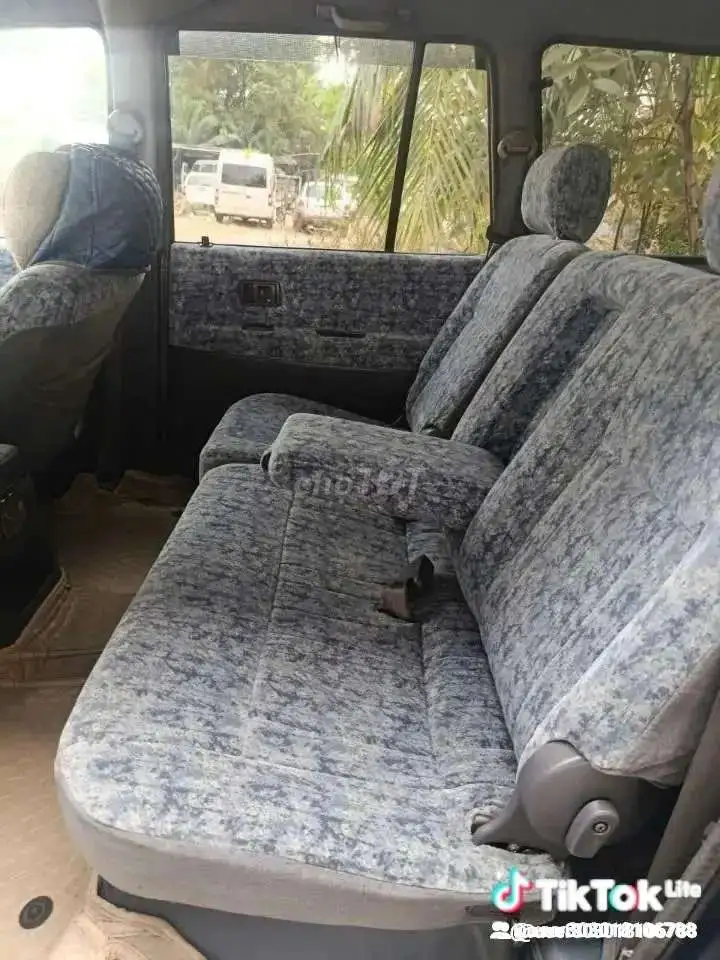 Toyota GL 7 мест, синяя