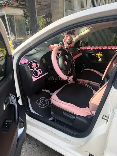Volkswagen Polo 1.6 автомат, белый